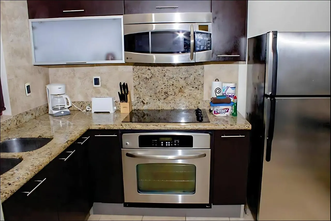 Faro 201 Beachfront Apartment With Ocean View, Close To 5Th Av プレヤデルカーメン