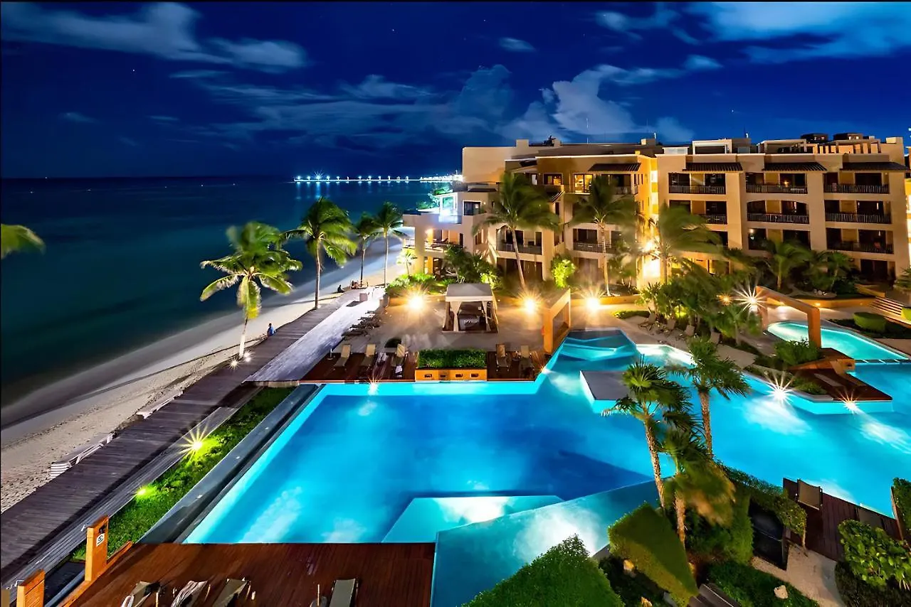 Faro 201 Beachfront Apartment With Ocean View, Close To 5Th Av プレヤデルカーメン