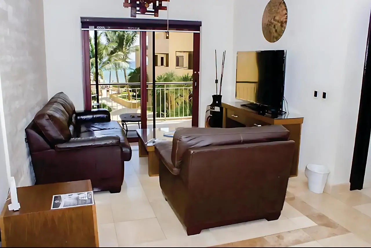 Faro 201 Beachfront Apartment With Ocean View, Close To 5Th Av プレヤデルカーメン 0*,  メキシコ