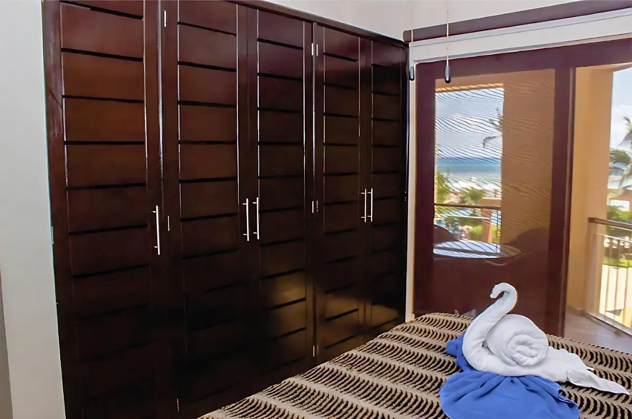 Faro 201 Beachfront Apartment With Ocean View, Close To 5Th Av プレヤデルカーメン