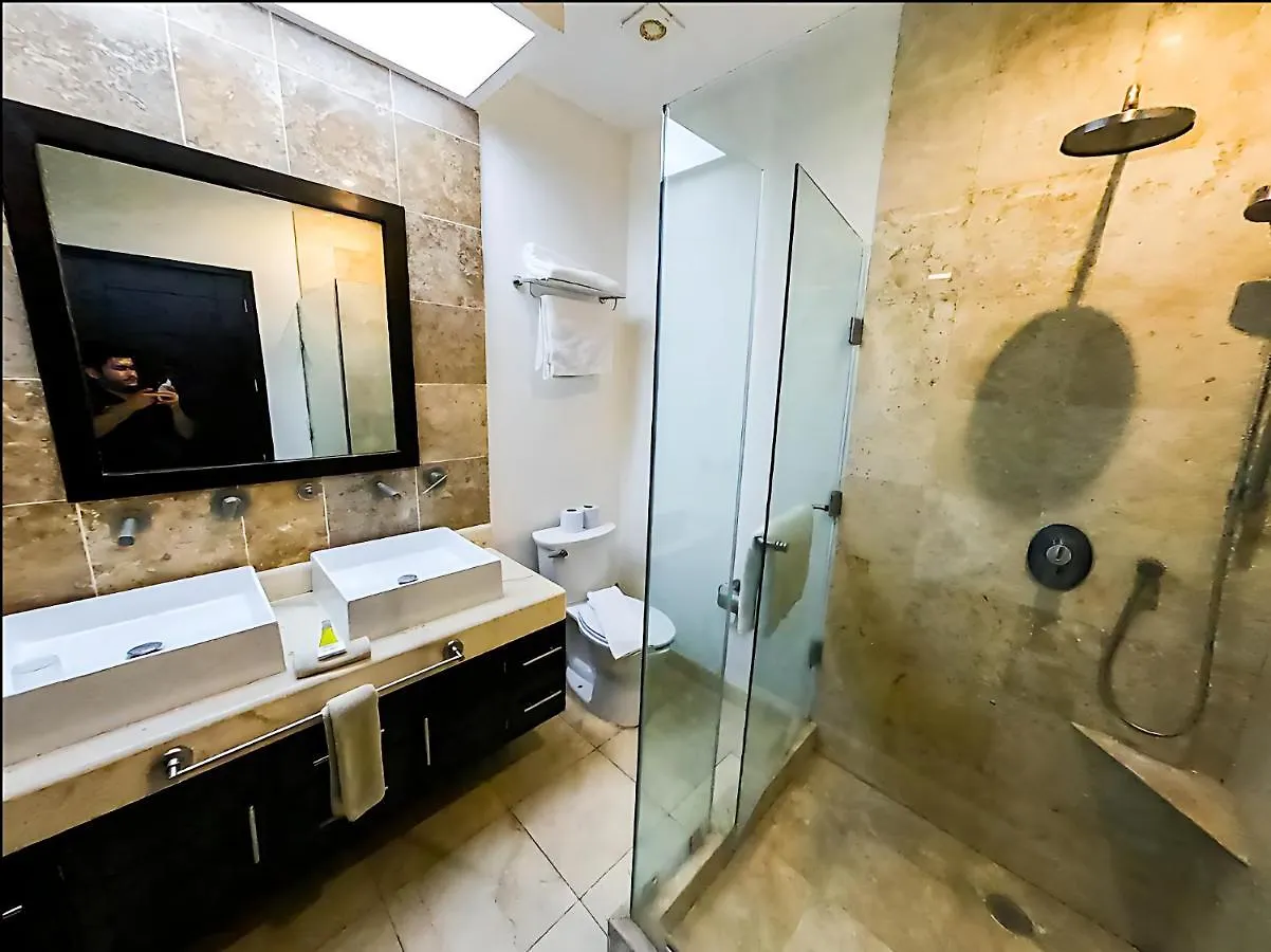 Faro 201 Beachfront Apartment With Ocean View, Close To 5Th Av Playa del Carmen